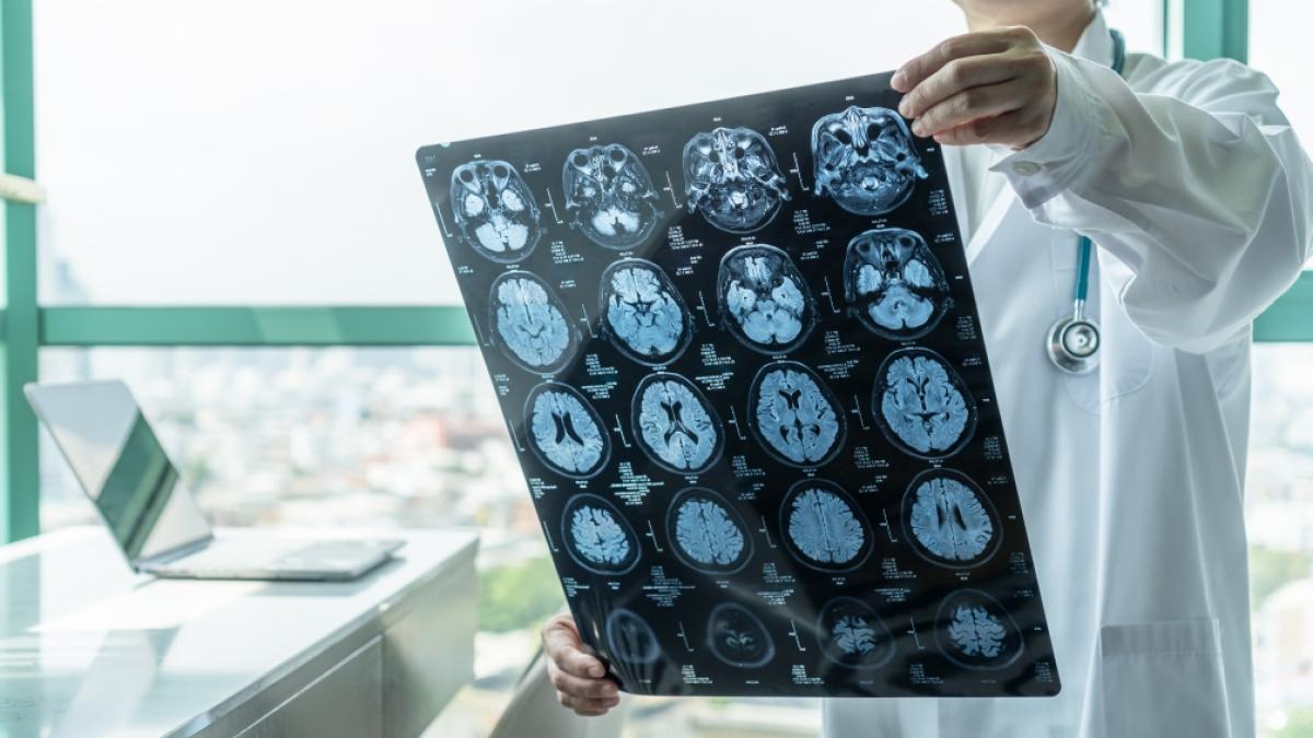 Durch eine heimt&uuml;ckische Gehirnentz&uuml;ndung lag ein 22-j&auml;hriger Mann ein halbes Jahr lang im Koma - und wachte ohne Erinnerungen wieder auf (Symbolbild). (Foto)