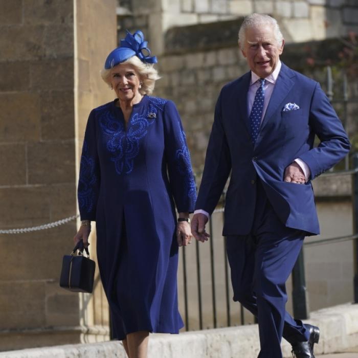 Royals geschockt! Heimlicher Sohn verspottet 