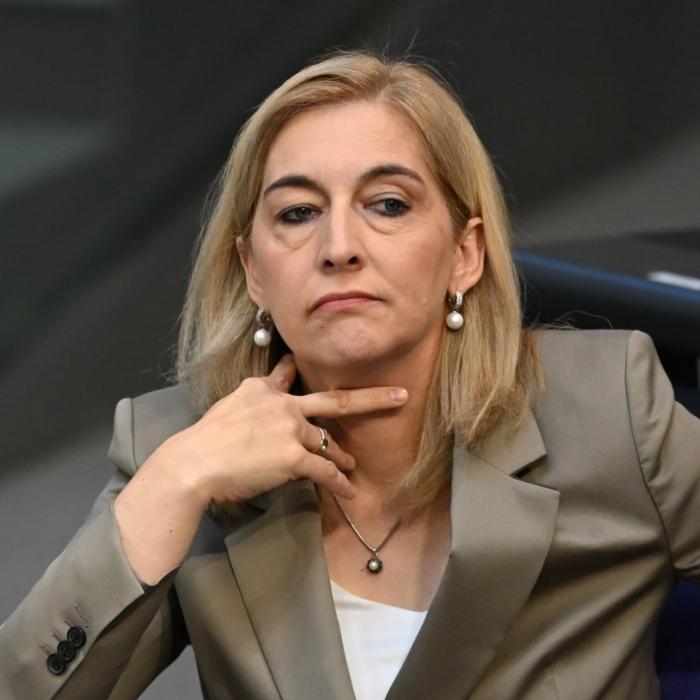Sind Heimplätze bald unbezahlbar? Das bedeutet die Pflege-Reform für Sie