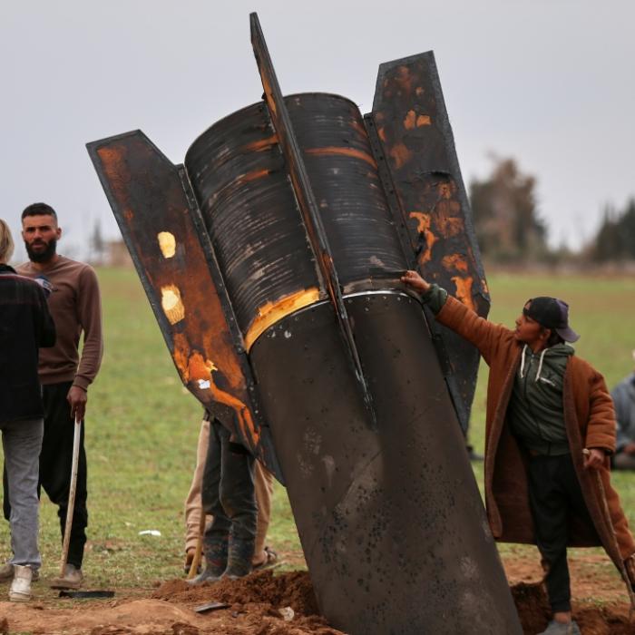 Irans Angriffe erschüttern Nahen Osten - wächst so der Druck auf die USA?