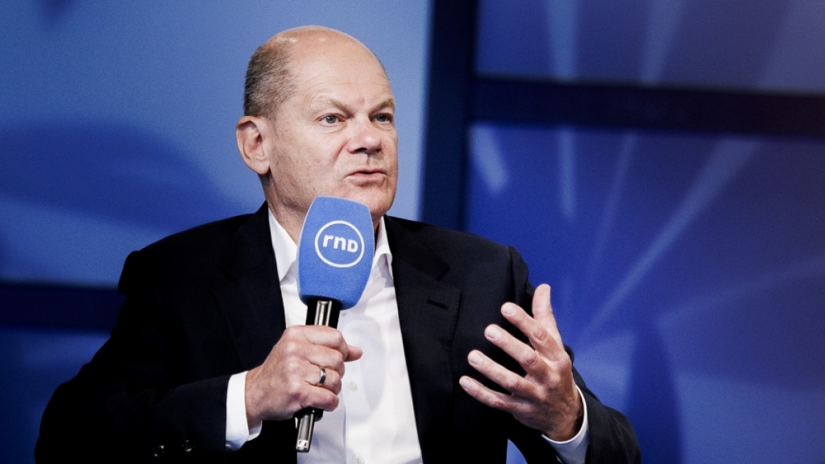 Bundeskanzler Olaf Scholz (SPD) spricht bei einer Talkrunde. (Foto)