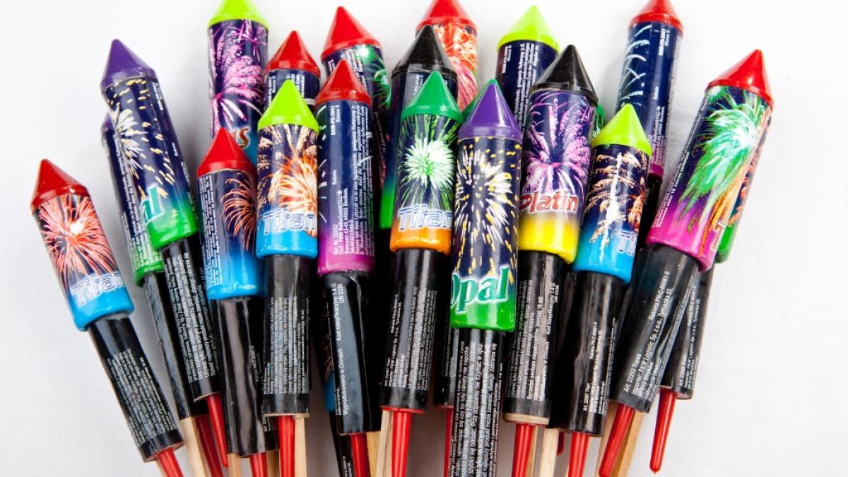 Silvester ohne Feuerwerk ist f&uuml;r viele Deutsche unvorstellbar - doch wann beginnt der B&ouml;llerverkauf im Dezember 2023 und wo herrscht zum Jahreswechsel B&ouml;llerverbot? (Foto)
