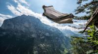 Ein Flug im Wingsuit fordert jährlich viele Todesopfer.