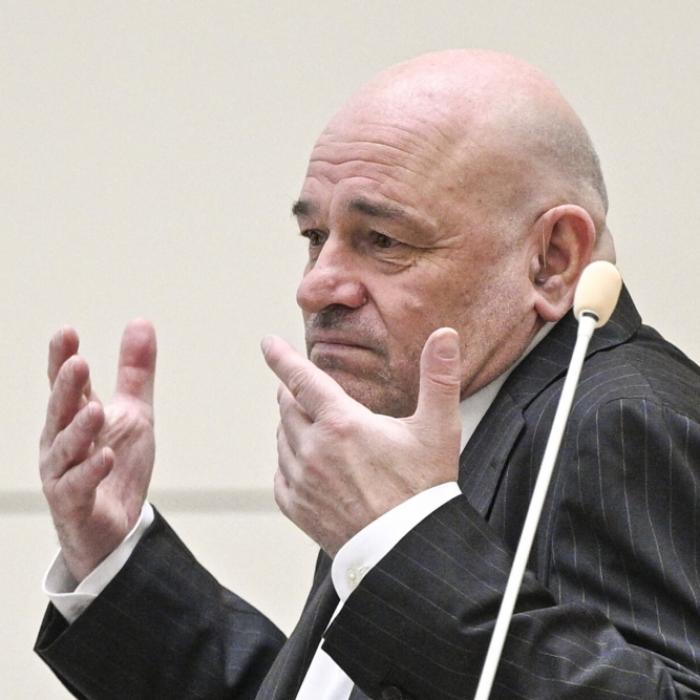 BSW-Chef Crumbach schmeißt hin - SPD-Regierung vor dem Aus