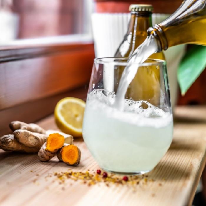Einfache fermentierte Sommergetränke für die heißen Tage