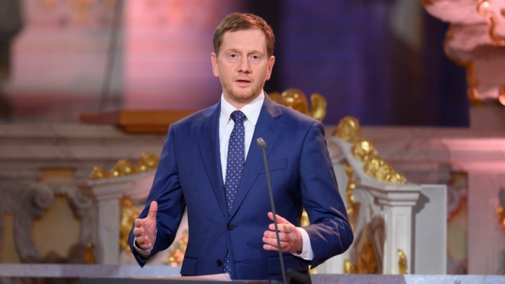 Sachsens Ministerpräsident Michael Kretschmer (CDU) hält eine Verlängerung des Corona-Lockdowns für unvermeidbar.