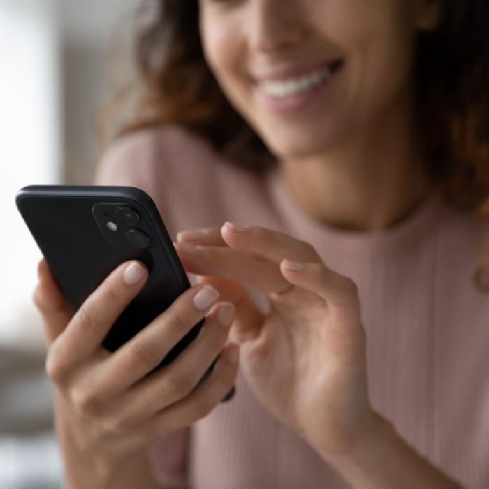 Forscher warnen: Langes Aufs-Handy-Starren kann tödlich sein!