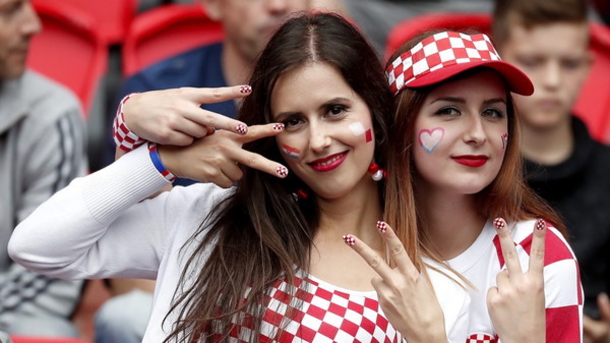 Kroatien-Fans drücken ihrer Mannschaft die Daumen. (Foto)