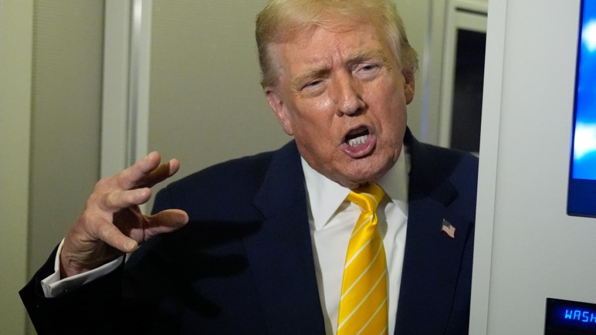 US-Pr&auml;sident Donald Trump sorgt mit seinen oft skurrilen Auftritten f&uuml;r zahlreiche Spekulationen um seinen Gesundheitszustand. (Foto)