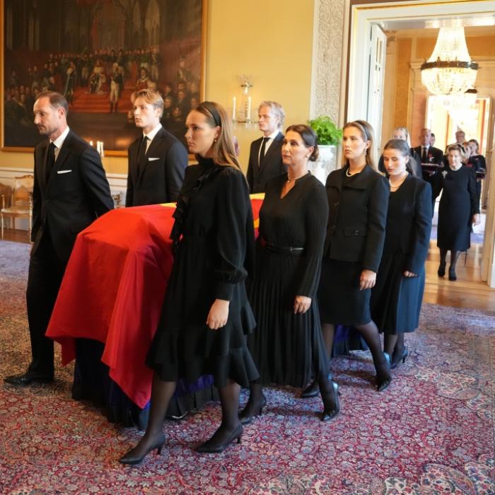 Auf dem Abstellgleis – Marius Borg Høiby darf nicht hinter König Haralds Sarg laufen