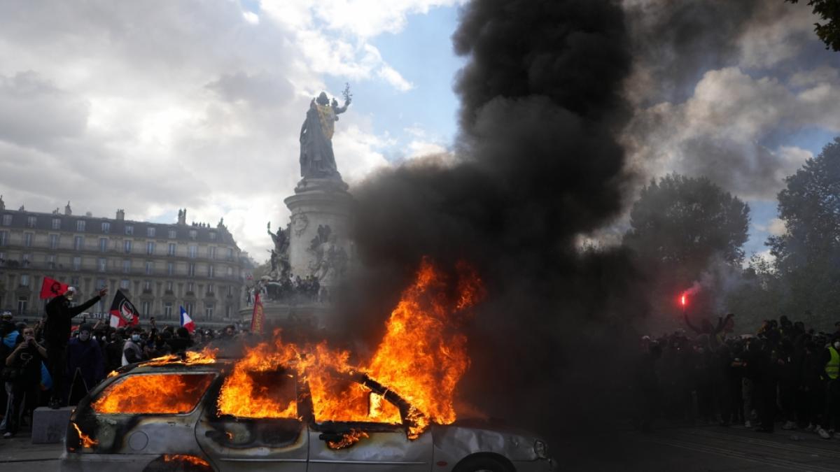 Am Rande der Proteste in Frankreich kam es zu Krawallen. (Foto)