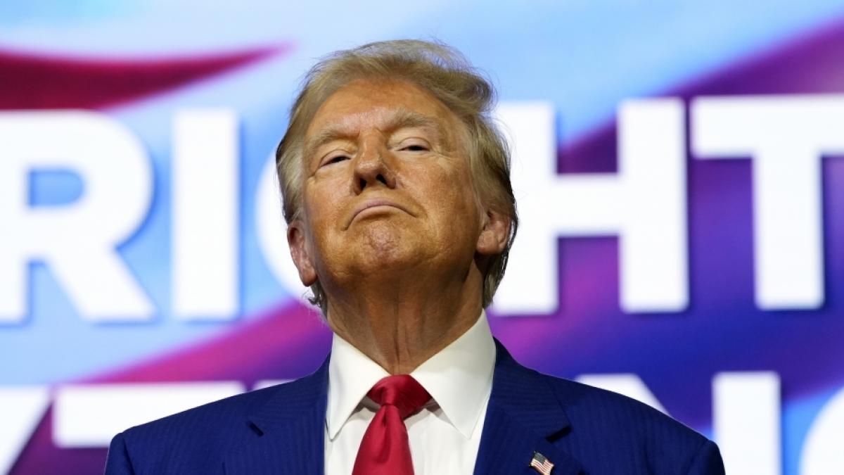 Donald Trump (Foto) h&ouml;rt in Podcast-Fragen auf seinen Sohn Barron. (Foto)