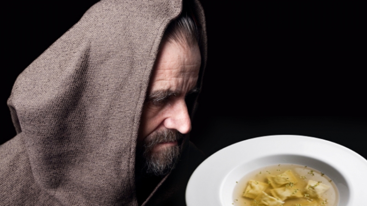 Nanu?! Fleischgef&uuml;llte Teigtaschen schwimmen in der Fastensuppe des M&ouml;nches. (Foto)