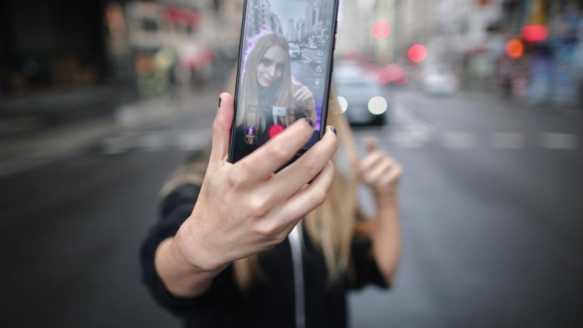 Immer wieder grassieren auf Tiktok verschiedene Challenges - viele davon sind harmlos, doch einige k&ouml;nnen t&ouml;dlich enden (Symbolbild). (Foto)