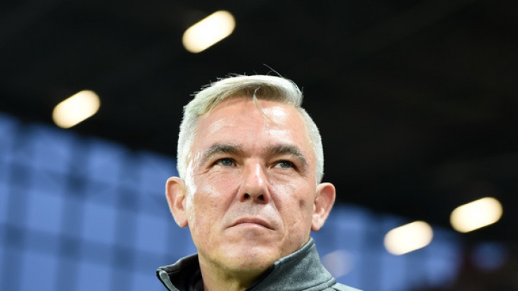 St.-Pauli-Coach Olaf Jansen muss gegen den SV Sandhausen auf zahlreiche verletzte Spieler verzichten.