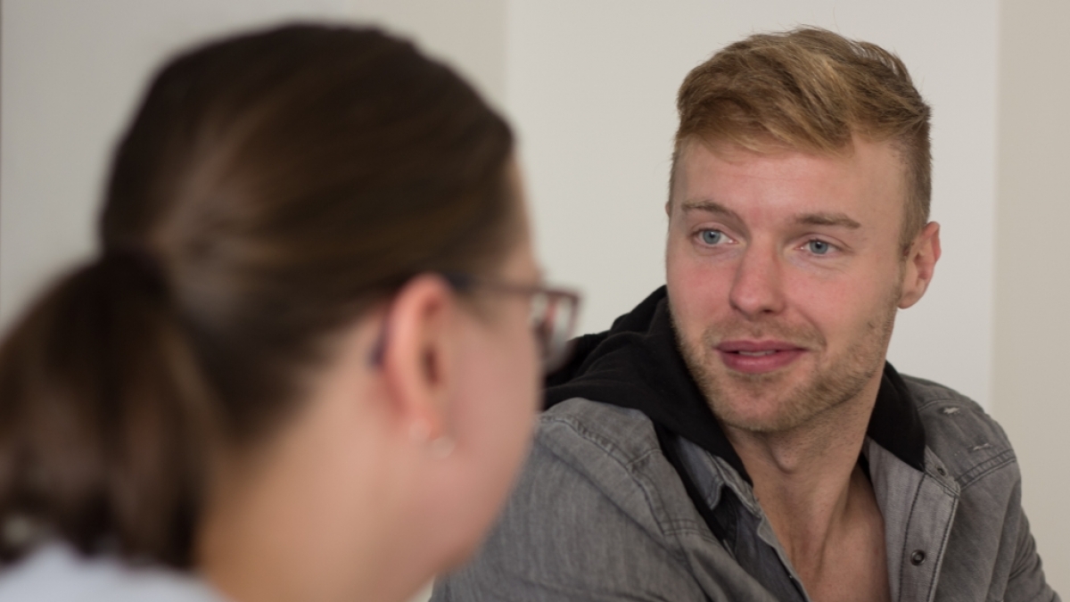 "Leben.Lieben.Leipzig"-Darsteller Dario Kolodiczyk im Interview mit news.de-Redakteurin Claudia L&ouml;we. (Foto)