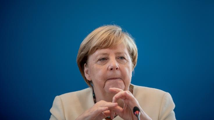 Kanzlerin Angela Merkel entscheidet bis Mittwoch über die Aufnahme weiterer Geflüchteter aus Moria.