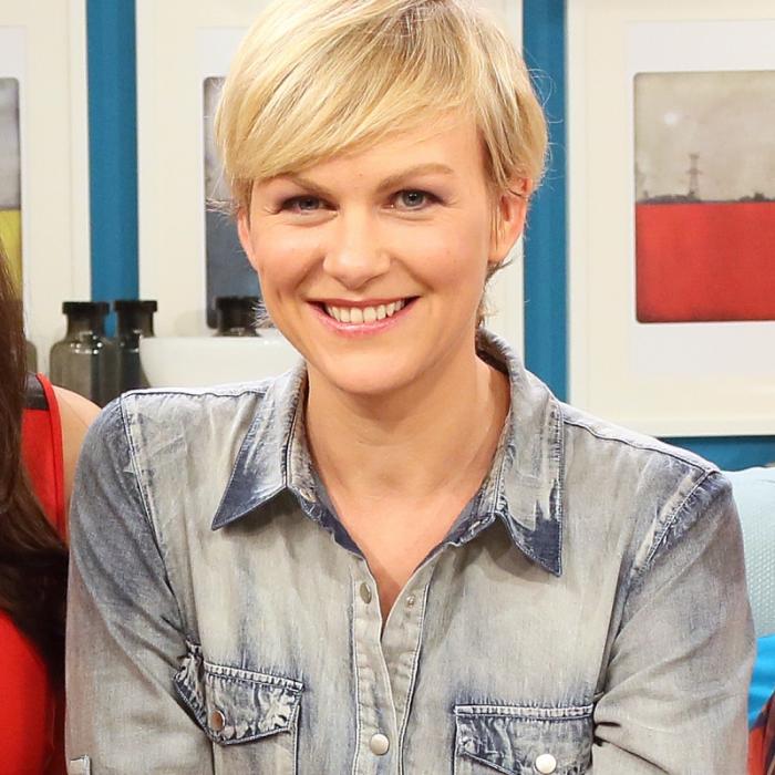 Mann, Kinder, Theater: SO lebt die Sat.1-Moderatorin abseits der TV-Kameras