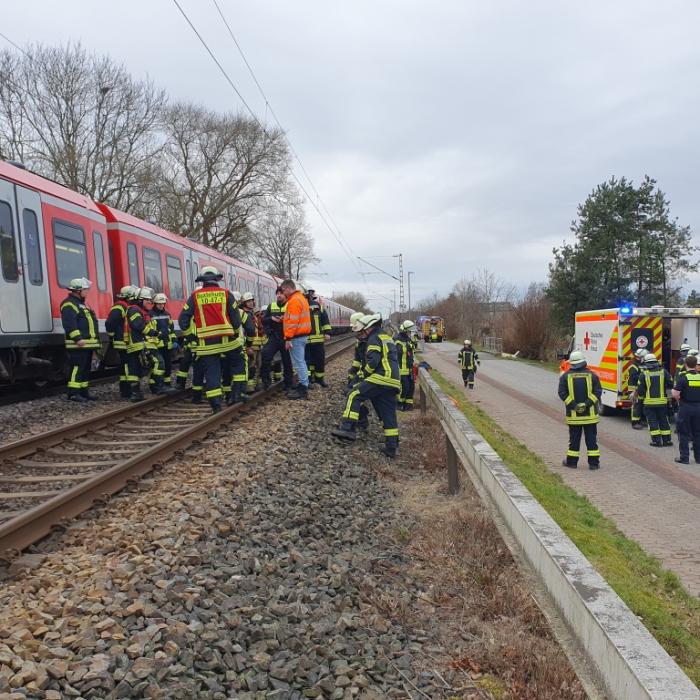 Mädchen (12) von S-Bahn erfasst und mitgeschleift