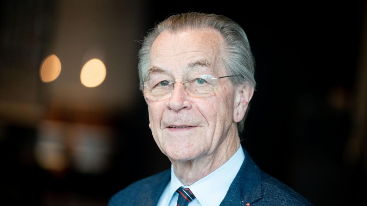Der ehemalige SPD-Parteivorsitzende Franz M&uuml;ntefering musste sich einer schweren Operation am Herzen unterziehen. (Foto)