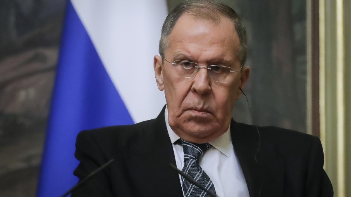 Bei einer Konferenz in Indien wird der russische Au&szlig;enminister Sergej Lawrow vom Publikum ausgelacht. (Foto)