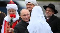Zum Tag der Einheit des Volkes trat Wladimir Putin auf dem Roten Platz in Moskau auf. Dabei wurde er auch von einer 11-Jährigen mit ihrer Geschichte zum Ukraine-Krieg konfrontiert.