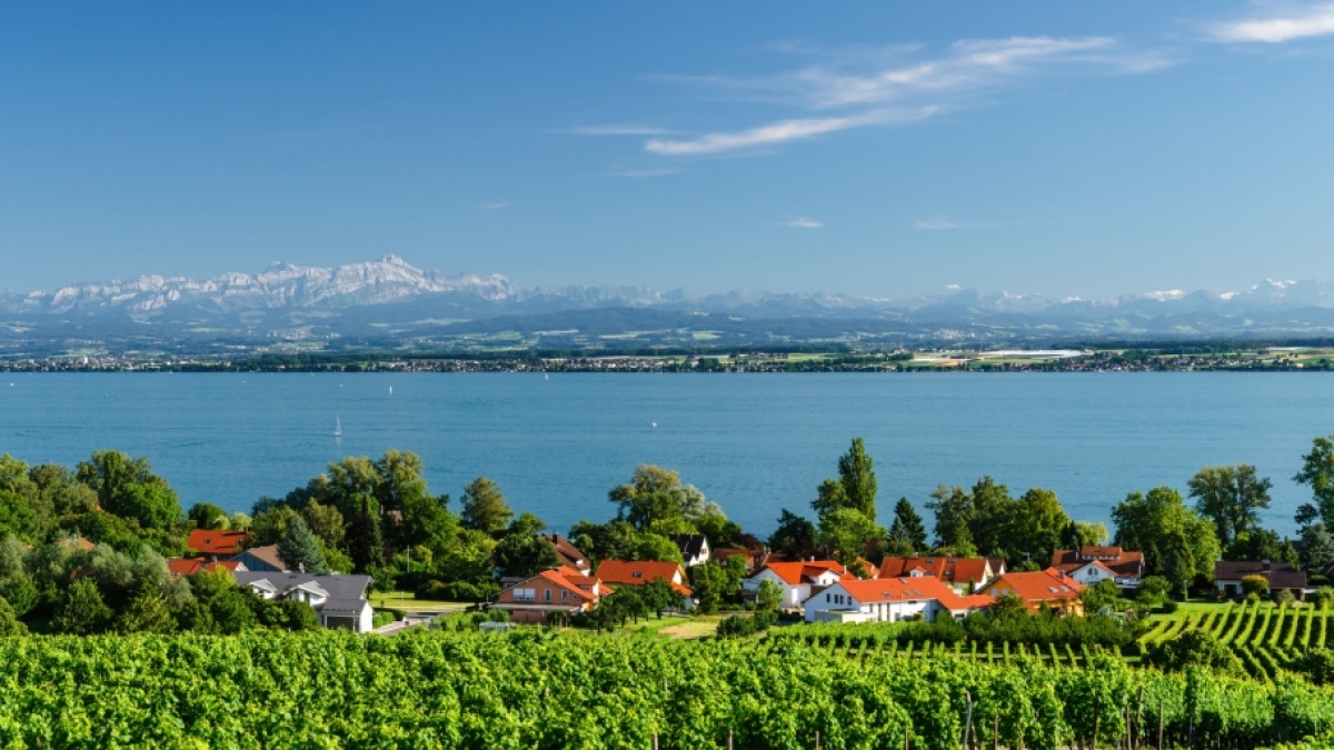 Der Bodensee ist der größte See Deutschlands. Auf deutscher Seite locken zahlreiche Strände Badegäste ans Wasser. (Foto)