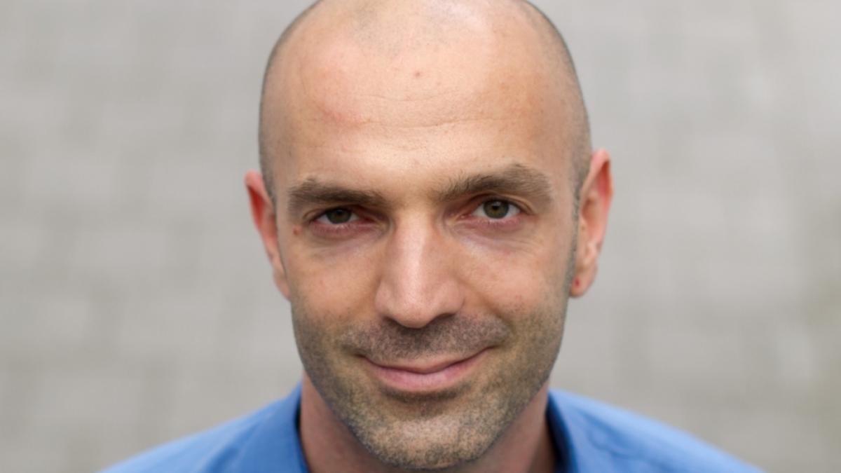 Jonas Schmidt-Chanasit, Abteilungsleiter des Hamburger Bernhard-Nocht-Institut f&uuml;r Tropenmedizin, aufgenommen im Jahr 2014. (Foto)