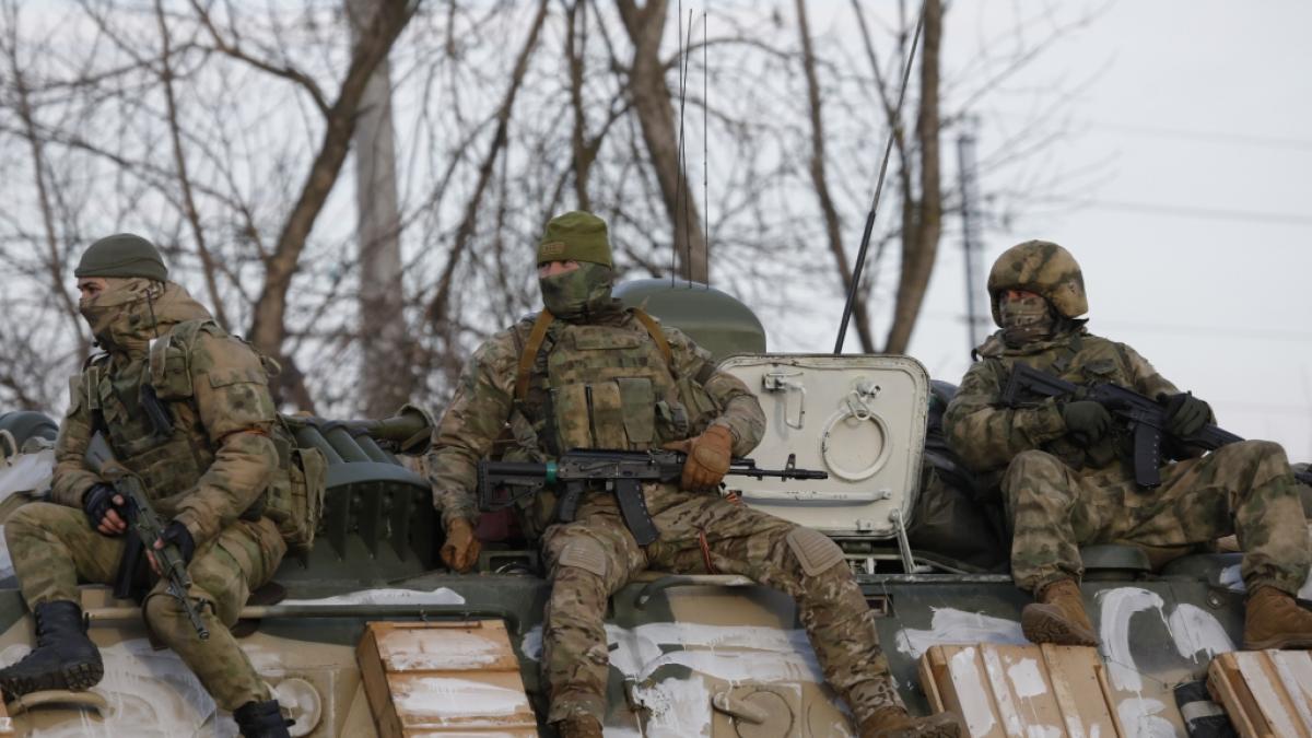 Putins Truppen sollen ukrainische Frauen im Krieg vergewaltigen. (Foto)