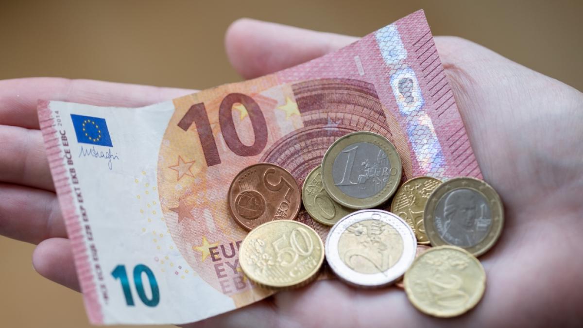 Banken m&uuml;ssen ihren Kunden zu viel erhobene Geb&uuml;hren zur&uuml;ckerstatten. (Symbolfoto) (Foto)