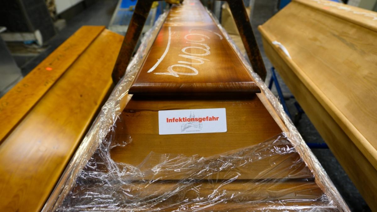 Die Zahl der Corona-Toten hat die traurige Marke von 100.000 F&auml;llen &uuml;berschritten. (Foto)