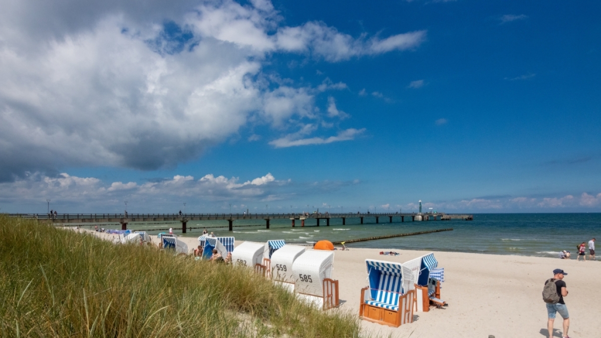Bei sonnigem Wetter f&uuml;hlt man sich am Strand am wohlsten. (Foto)