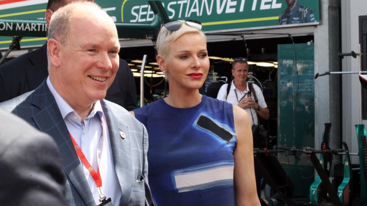 F&uuml;rst&nbsp;Albert II. schw&auml;rmt jetzt von seiner Ehefrau Charl&egrave;ne von Monaco. (Foto)