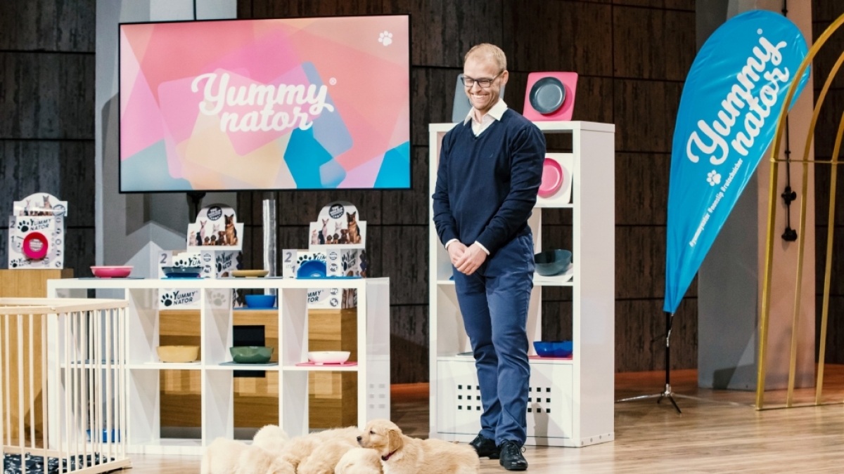 Marcus K&ouml;nig aus Graz pr&auml;sentiert mit dem "Yummynator" einen rutschfesten Hundenapf. Er erhofft sich ein Investment von 125.000 Euro f&uuml;r 10 Prozent seines Unternehmens. (Foto)