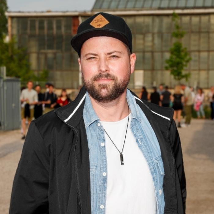 Stirbt John den Serientod? Felix von Jascheroff spricht über GZSZ-Aus