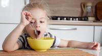 Die kleine Jessica (3) verweigerte ihr Mittagessen - wenig später starb das Kind einen qualvollen Tod (Symbolbild).