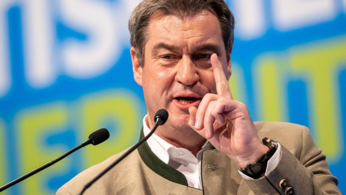 Markus S&ouml;der fand in seiner Rede am politischen Aschermittwoch harte Worte f&uuml;r die Bundesregierung - bei Twitter wurde daf&uuml;r nicht minder schonungslos mit dem bayerischen Ministerpr&auml;sidenten abgerechnet. (Foto)