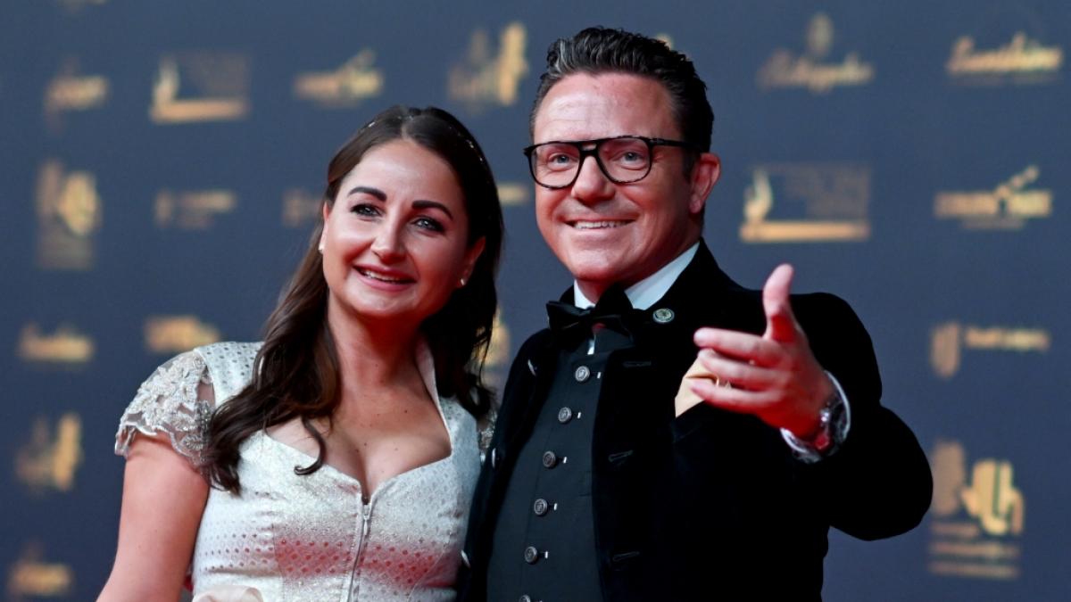 Stefan Mross und Freundin Eva Luginger. (Foto)