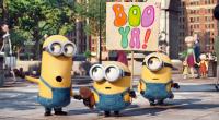 Szene aus dem Film: Drei Minions in der Stadt.