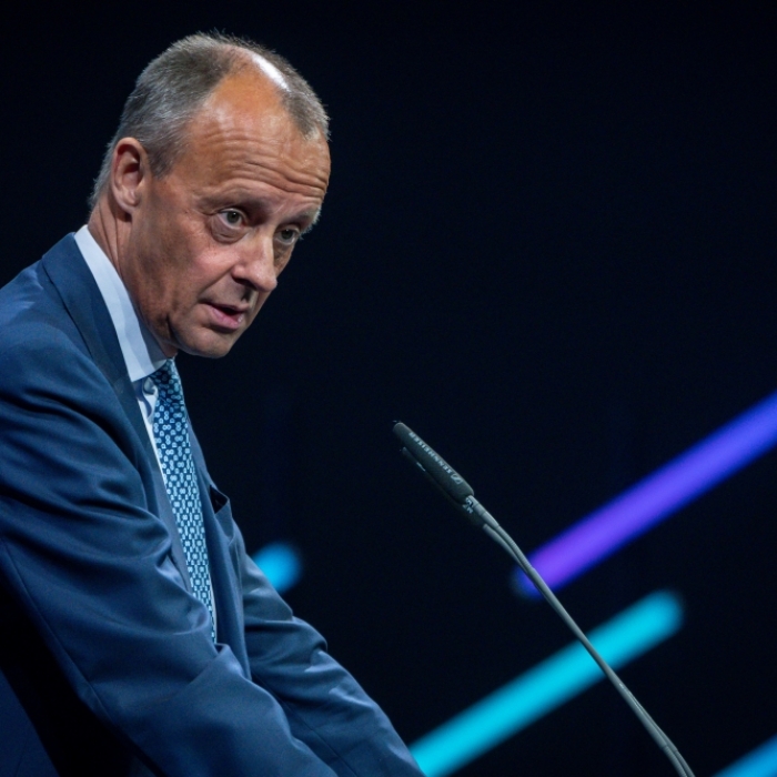 Lügen, Populismus und Co.! Diese Politiker-Skandale schockten 2022