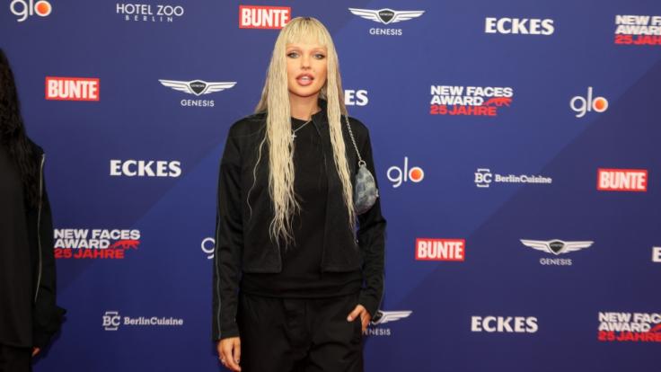 Sie ist für ihren gewagten und kreativen Look bekannt: Model Bonnie Strange.