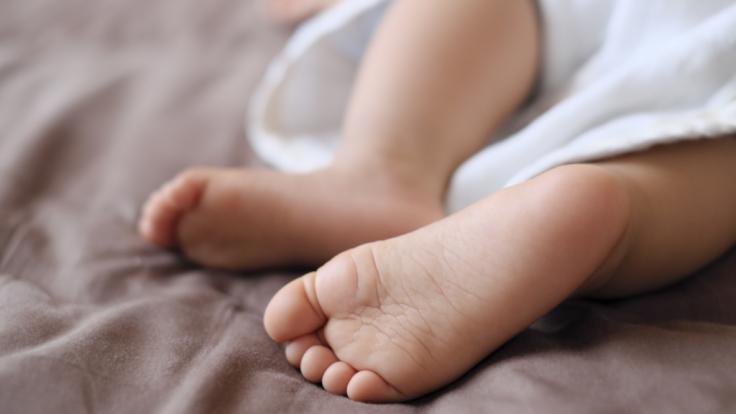In Russland steht eine Mutter unter Verdacht, ihr eigenes Baby getötet zu haben. (Symbolbild)
