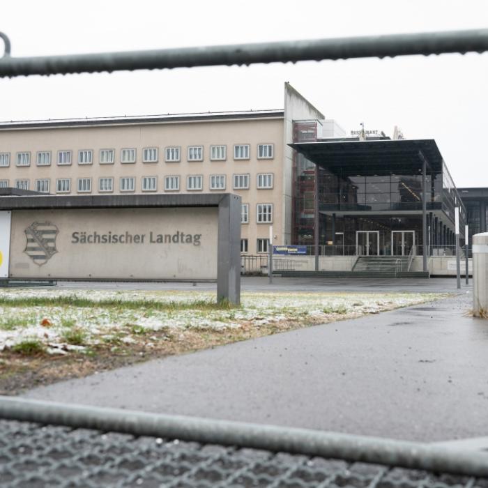 Eskalation in Sachsen! Polizei stoppt mehrere Corona-Proteste