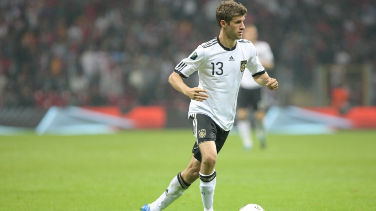 Auch bei der Europameisterschaft 2021 steht Thomas M&uuml;ller f&uuml;r die deutsche Mannschaft auf dem Rasen (Foto)
