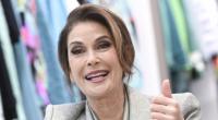 Teri Hatcher begeistert im raffinierten Swimsuit auf Instagram.