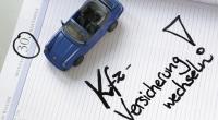 Bis zum Stichtag am 30. November haben Kfz-Besitzer die Chance, ihre Autoversicherung zu wechseln.