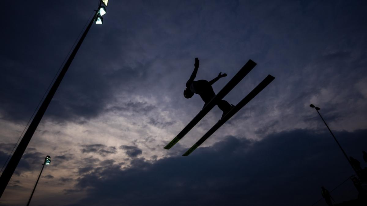 Vom 24. bis 25. Februar gehen die Skisprung-Damen im Skispringen-Weltcup 2023/24 in Hinzenbach (&Ouml;sterreich) an den Start. (Foto)