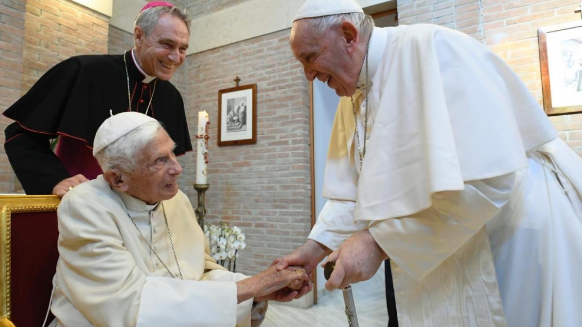 Einer Mitteilung des Vatikans zufolge ist der emeritierte Papst Benedikt XVI. gestorben. (Foto)
