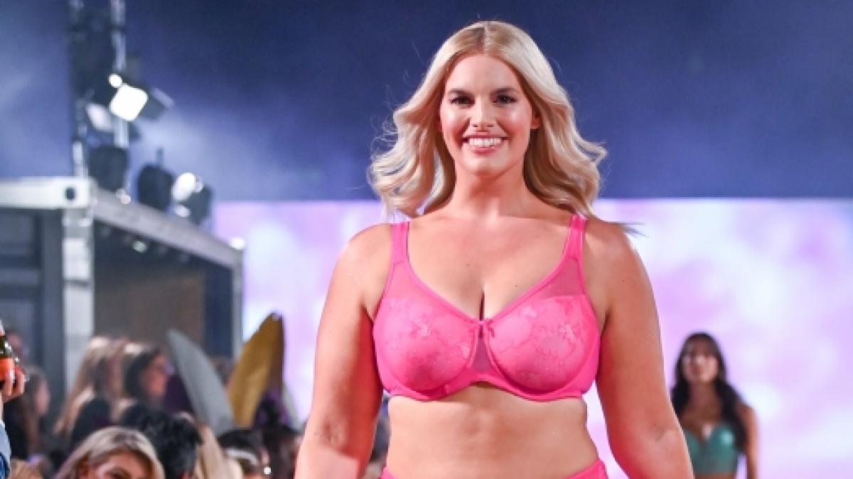 Curvy Model Angelina Kirsch meldete sich mit Bikini-Fotos aus dem Malediven-Urlaub bei ihren Fans. (Foto)
