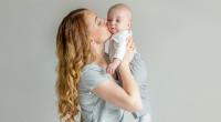 Echte Powerfrauen: DIESE Promi-Damen ziehen ihr Baby allein groß.